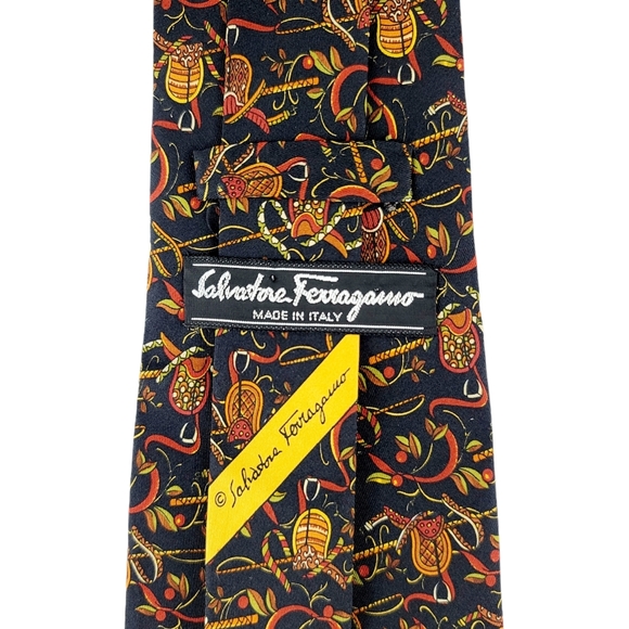 Salvatore Ferragamo Printed Silk Tie - Picture 3 of 3